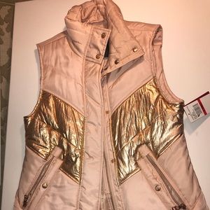 Vince Camuto blush pink & rose gold vest NEW!